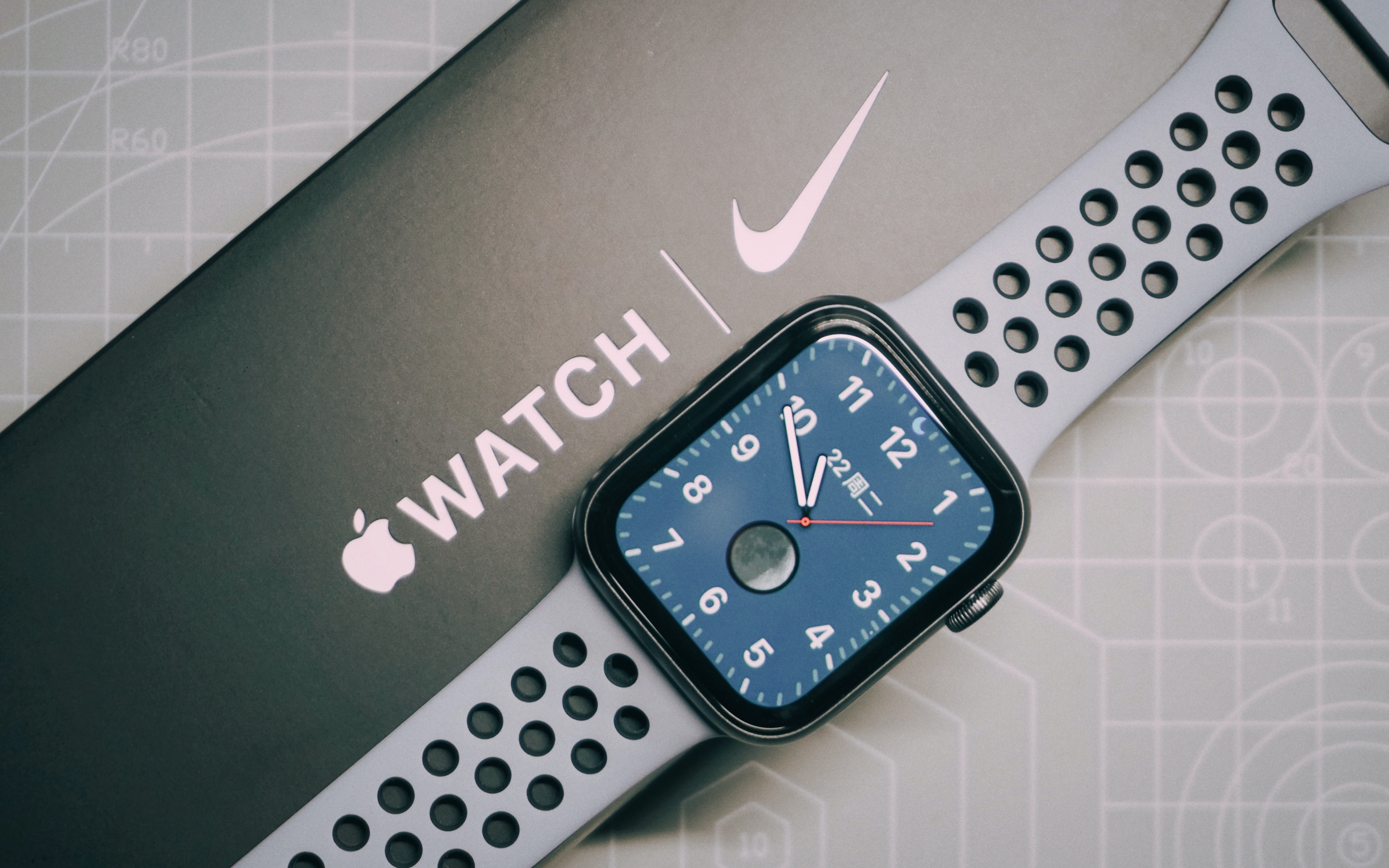 苹果手表7和耐克版苹果手表第三方表盘app